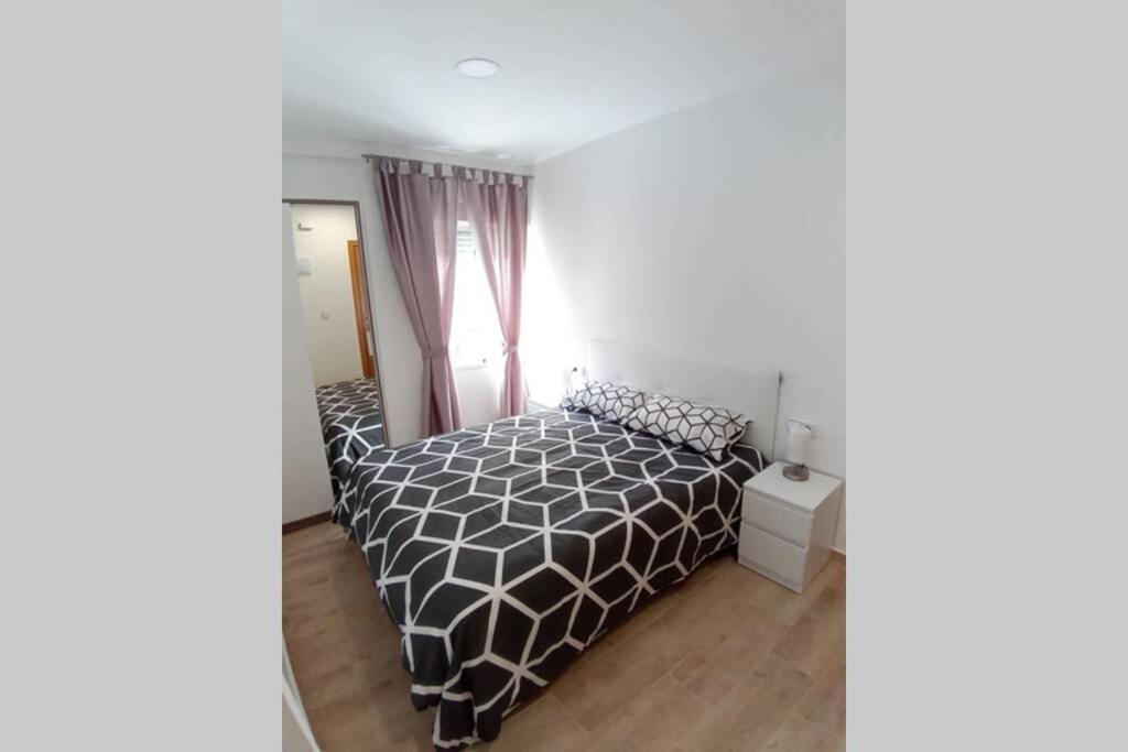 Apartamentos En Alameda Junto Al Corte Ingles Cartagena Kültér fotó